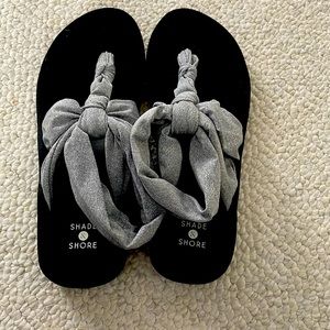 WOMENS SIZE 7 Yoga Strap Sandal